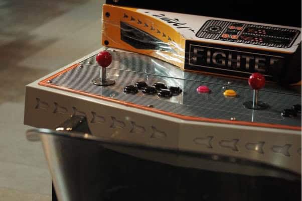 Arcade fighter controls and joysticks